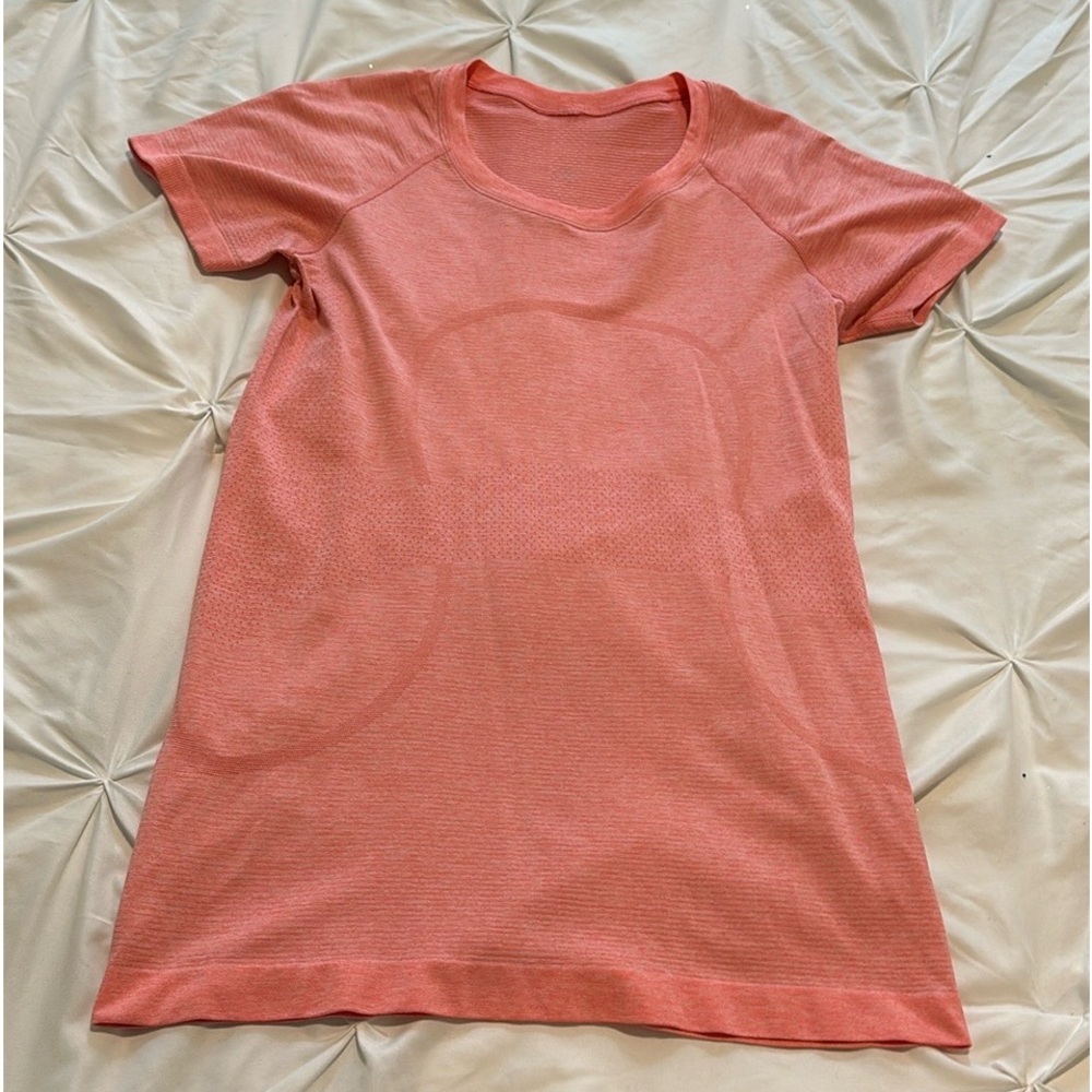 Pink Lululemon Swiftly Tech 2.0 Tee Size 8